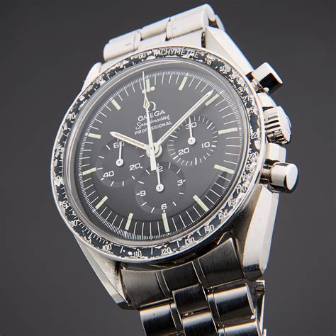 omega speedmaster manual wind chronograph watch